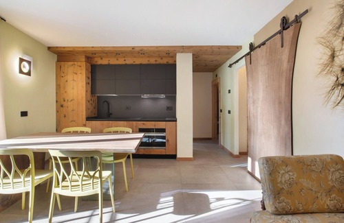 Mazzo di Valtellina Apartment | Apartment 'Sulif' with Mountain View and Wi-Fi