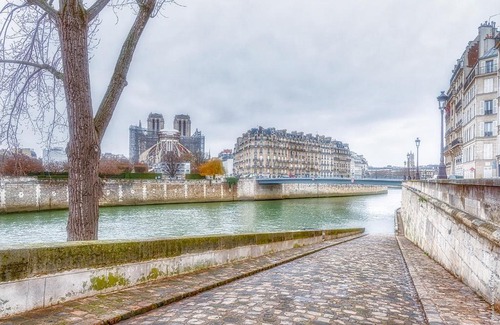 Notre Dame Apartment | Apartment Saint-Louis by B'Your Home