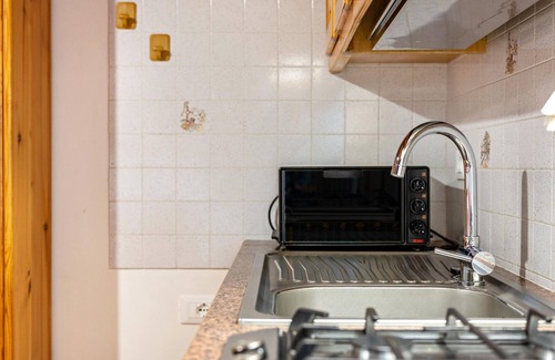 Livinallongo del Col di Lana Apartment | Apartment 'Samont Appartment 5' with Mountain View, Shared Terrace and Wi-Fi