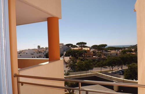 Olhos D'Agua Condo | Apartment, sea view, pool 400m to the beach Olhos de Agua, Albufeira