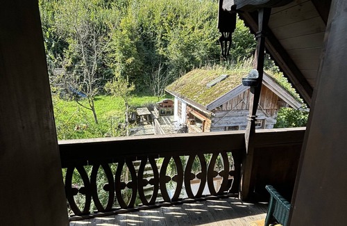 Bergheim Apartment | Apartment 'Sechtlberggut' with Mountain View, Balcony and Wi-Fi