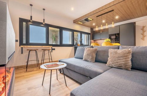 Pradollano Apartment | Apartment 'Siroko Suite 32C' with Mountain View and Wi-Fi