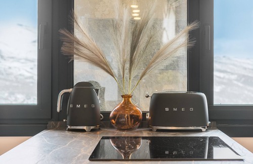 Pradollano Apartment | Apartment 'Siroko Suite 32C' with Mountain View and Wi-Fi