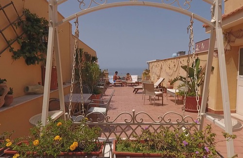 Sferracavallo House | Apartment sleeps 2 or 4 Sea area (Sferracavallo/Mondello) in Palermo