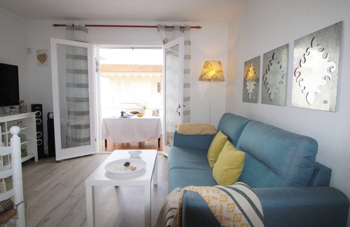 Son Parc Apartment | Apartment 'Sol' with Shared Pool, Wi-Fi and Air Conditioning