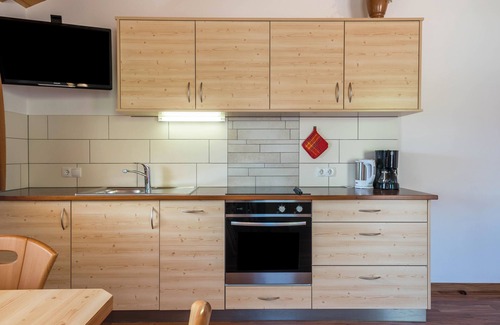 Laion Apartment | Apartment 'Solerhof Terrasse' with Mountain View, Private Terrace and Wi-Fi