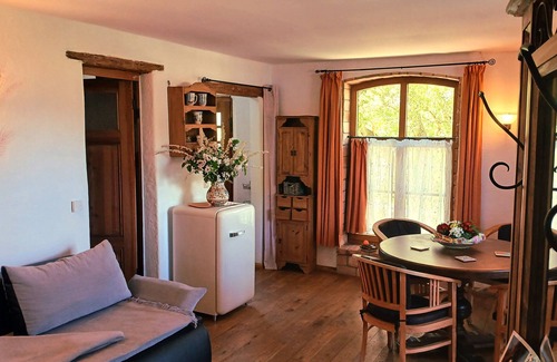 Loitz Apartment | Apartment 'Sophienhof' with Private Terrace, Private Garden and Wi-Fi