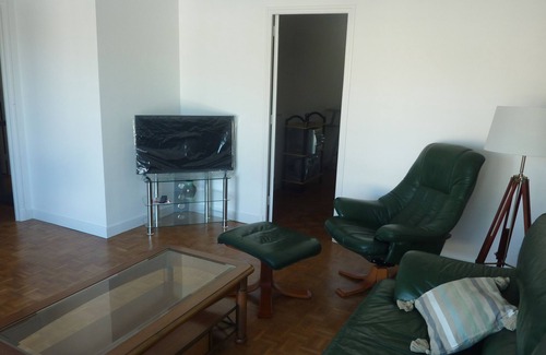 Angouleme Apartment | Apartment ST CYBARD