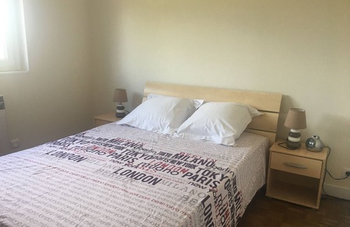 Angouleme Apartment | Apartment ST CYBARD