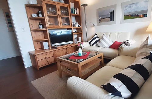 Steinwarder Apartment | Apartment "Strandlust": Great apartment with sunbathing area on the lake and