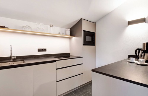 San Cipriano Apartment | Apartment 'Striona' with Mountain View, Shared Terrace and Wi-Fi