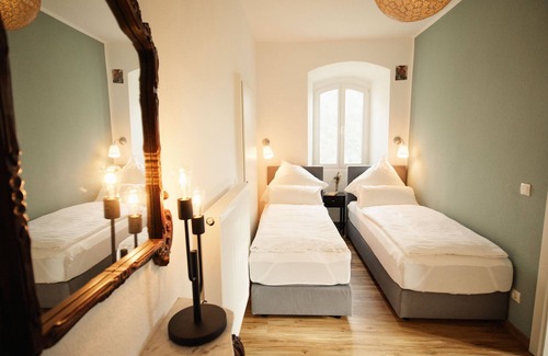 Saffig Bed & Breakfast | Apartment Superior - Gästehaus im Schlosspark