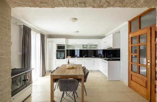 Kamen Apartment | Apartment Under the Rock