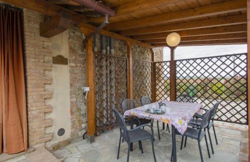 Lajatico Apartment | Apartment Verde by Interhome