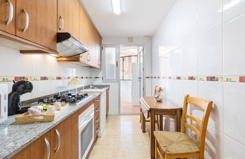 Alhama de Murcia Apartment | Apartment 'Vivienda Maiva' with Private Terrace, Wi-Fi and Air Conditioning