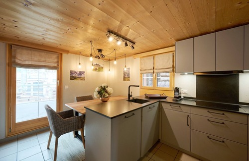 Klosters Dorf Apartment | Apartment 'Wef 2026' with Mountain View and Wi-Fi