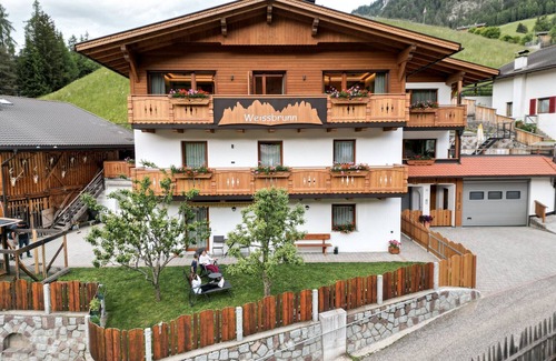 Santa Maddalena Apartment | Apartment 'Weissbrunn Lisa' with Mountain View, Shared Terrace and Wi-Fi