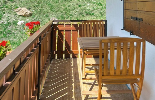 Auronzo di Cadore Apartment | Apartment with view of the Tre Cime