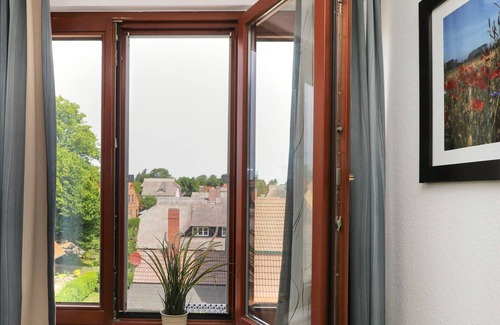 Ostseebad Wustrow Apartment | Apartment with guest WC directly at the harbor of Wustrow