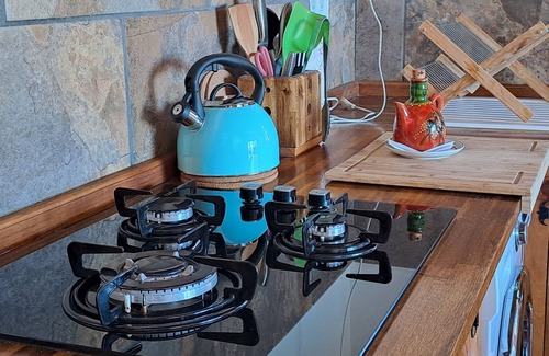 Montefrio House | Apartment with a Mountain View and Shared Pool