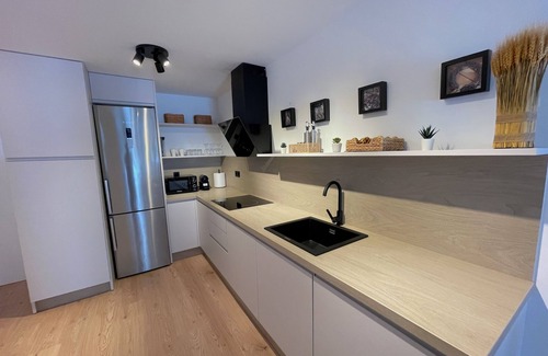 Huelva Apartment | APARTMENT WITH GARAGE IN THE CENTER OF HUELVA CAPITAL.