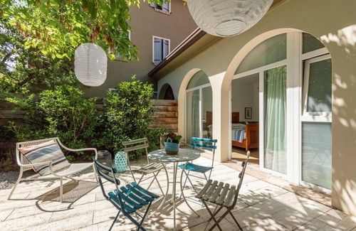 Due Carrare House | Apartment with garden close to Venice Padua Euganean Hills