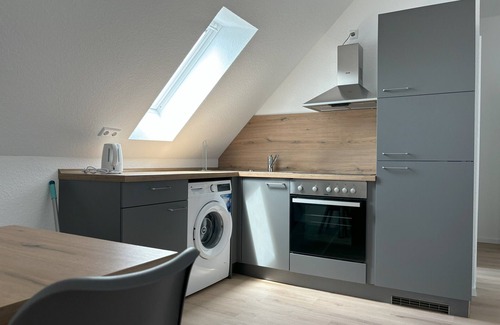 Leimen Apartment | Apartment with kitchen and bathroom