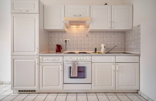 Funkenhagen Apartment | Apartment 'Wohnung 4' with Shared Garden