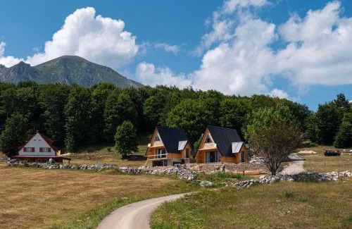 Virak Cabin | Apartments CENTER OF THE WORLD