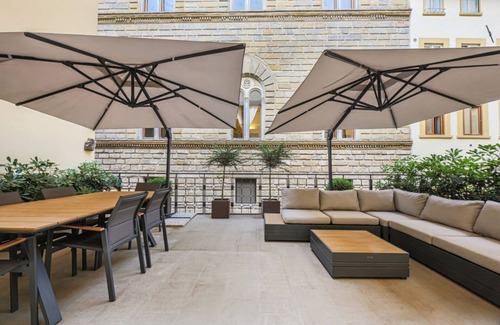 San Giovanni Apartment | Apartments Florence - Palazzo Signoria Luxury Apartments 1- Biancone