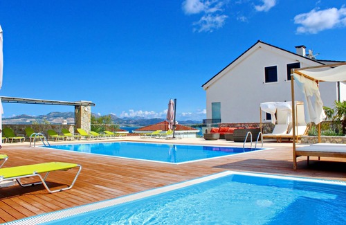 Drace Apartment | Apartments Kula - Two Bedroom Apartment with Terrace and Sea View C4