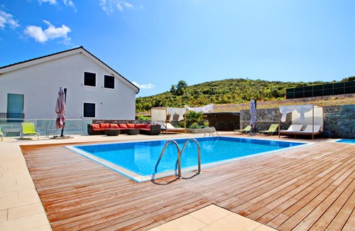 Drace Apartment | Apartments Kula - Two Bedroom Apartment with Terrace and Sea View C4