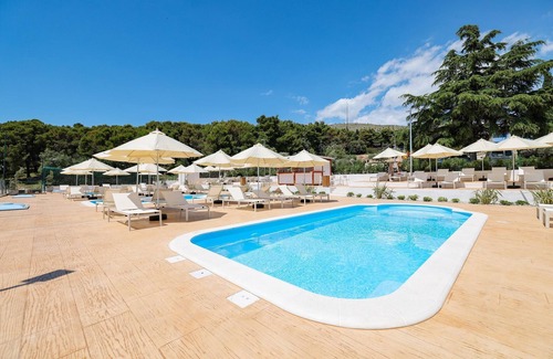 Seget Donji Apartment | Apartments Medena in Seget Donji Trogir with pools