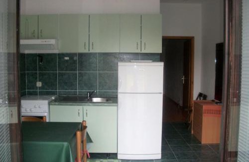 Petrcane Apartment | Apartments Midi