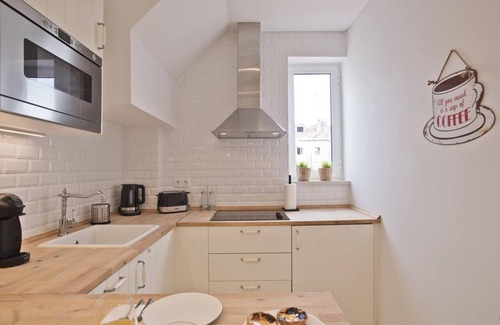 Searcy House | Apartments overlooking the Bica River