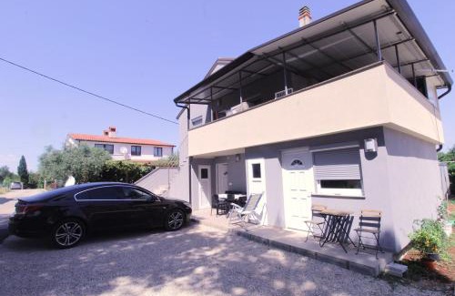 Basanija House | Apartments Sidro