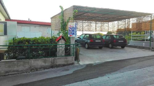 Omis Apartment | Apartments with parking space Omis - 14422