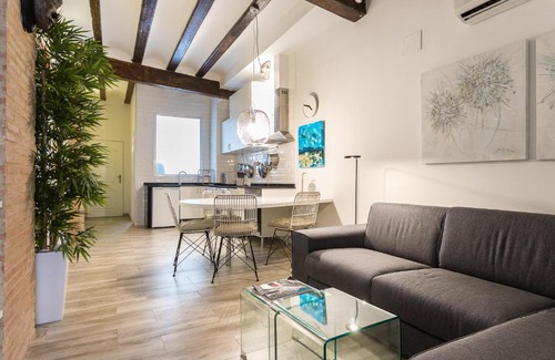 El Cabanyal House | ApartUP Cabanyal Market
