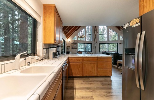 Chamberlands House | Apex Abode at Chamberlands - West Shore w/HOA Amenities by Tahoe Getaways