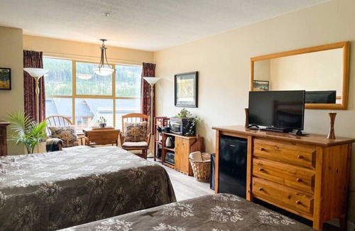 Okanagan-Similkameen Cabin | Apex Mountain ~ Belle Apres Two Bed 313 ~ The best location at the hill