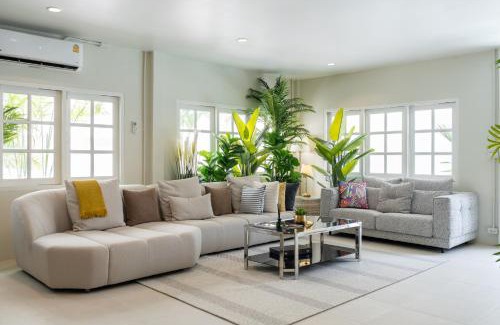 Old City Villa | APHRODITE POOL VILLA - Old City I 7 Bed Rooms I Daily Housekeeping