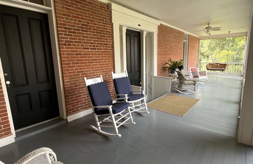 Wayside Cottage | Apothecary Cottage - 1BR Suite at The Belmont 1857