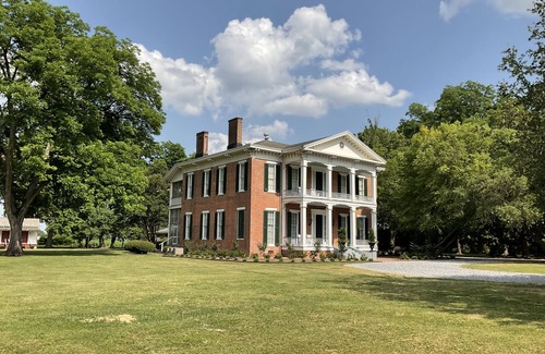 Wayside Cottage | Apothecary Cottage - 1BR Suite at The Belmont 1857