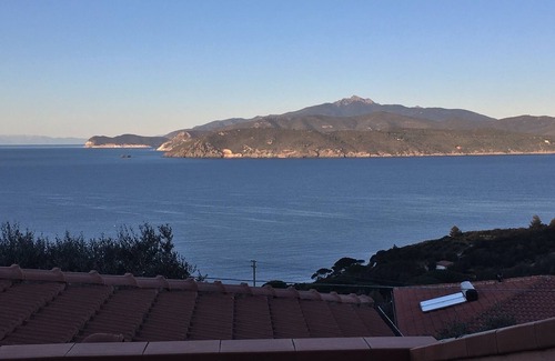 Capoliveri Apartment | App in freist. House, great sea view, beach + village within walking distance, max. 4 pers, baby