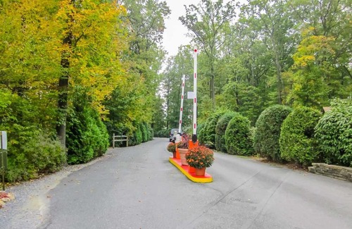 Hamburg Other | Appalachian Camping Resort Cottage 1
