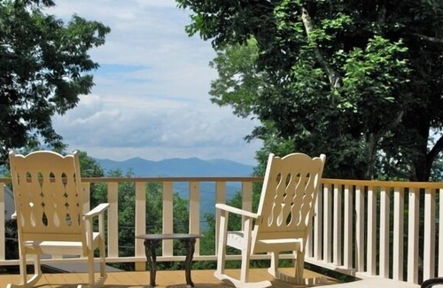 Blowing Rock House | Appalachian Ski Mountain Retreat- off Blue Ridge Parkway-Blowing Rock