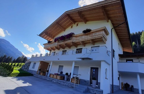Fuegenberg Apartment | APPART DORNAUER in the beautiful Zillertal !
