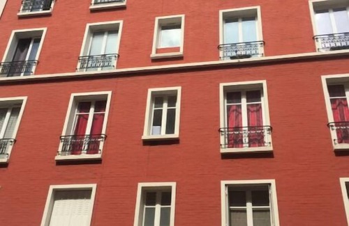 Issy-les-Moulineaux Apartment | Appart Issy - Pte de Versailles/corentin Celton