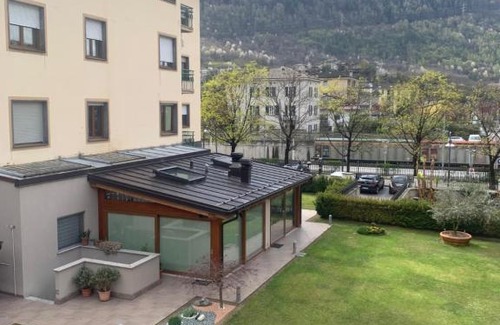 Madonna di Tirano Apartment | APPARTAMENTO ACERO - 2 min walk to Bernina Express
