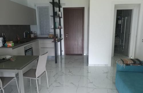 Tavernola Apartment | Appartamento Daniela